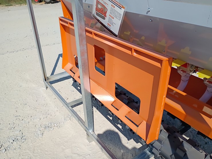 #l85-045-•-landhonor-seeder-skid-steer-attachment-(3-point)-image-11