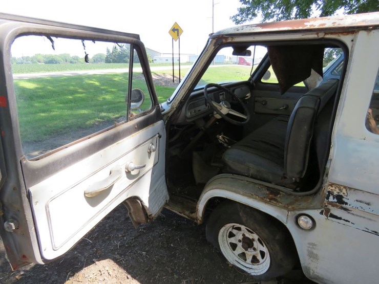 1962-chevrolet-corvair-greenbriar-sports-wagon-image-5