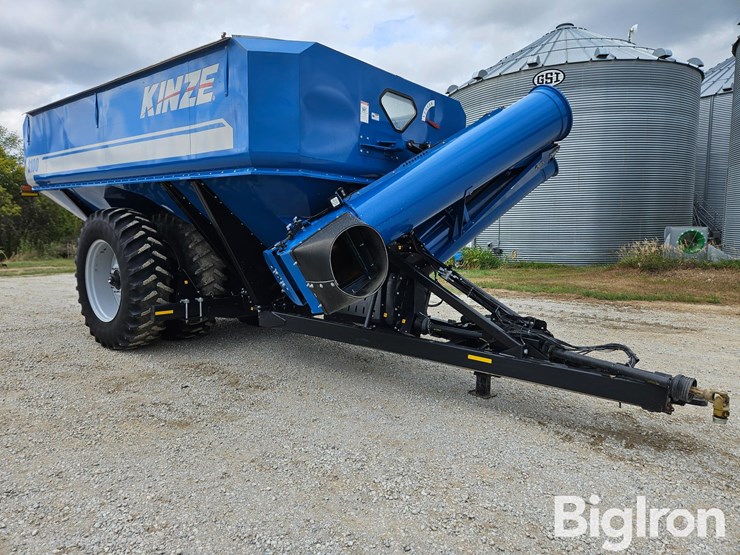 2014-kinze-1100-image-3