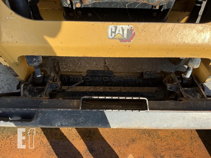 2022-caterpillar-249d3-image-12