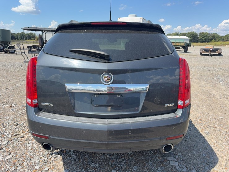 2012-cadillac-srx-image-9