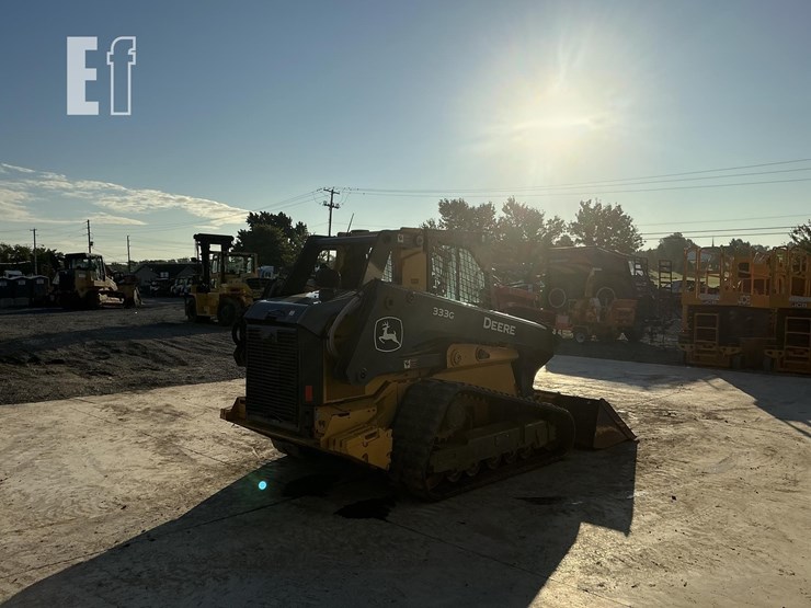 2021-deere-333g-image-4
