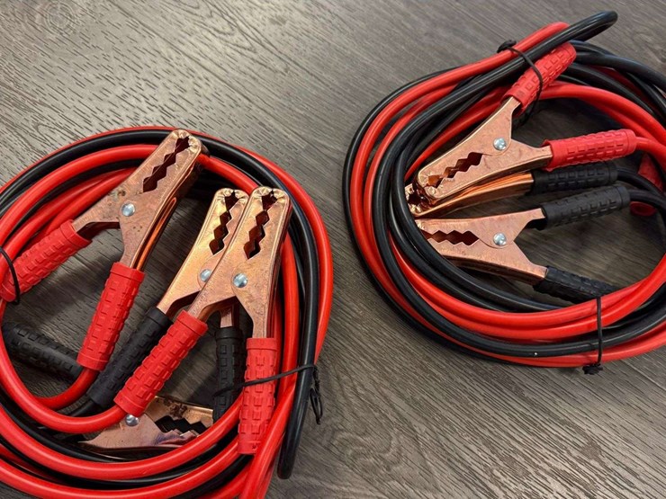 unused-(2)-set-200-amp-jumper-cables-image-1