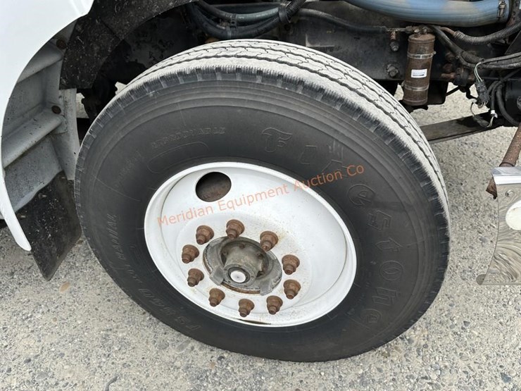 2007-kenworth-t300-image-15