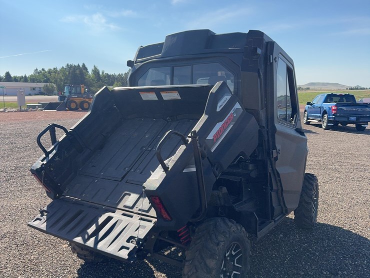 2017-honda-pioneer-700-image-4