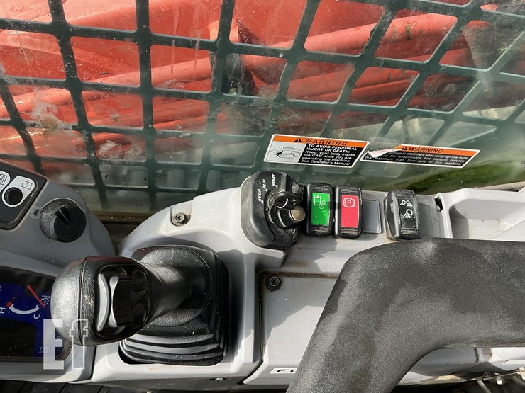 2017-kubota-svl95-2-image-17