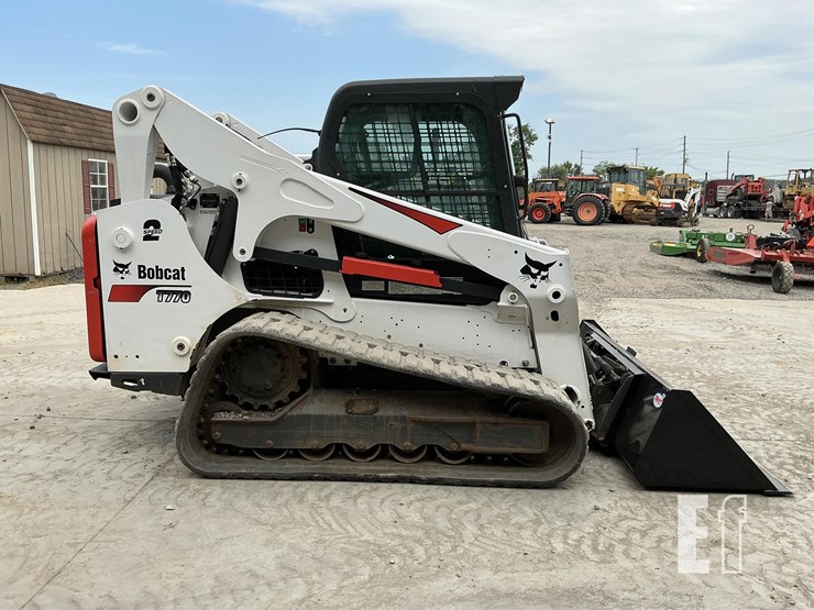 2021-bobcat-t770-image-5