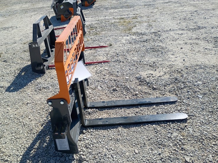 #l85-021-•-landhonor-pallet-fork-skid-steer-attachment-image-4