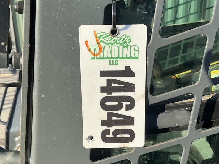 2021-deere-333g-image-21