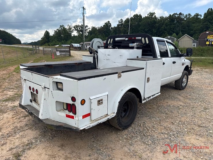 2008-dodge-ram-3500-image-2