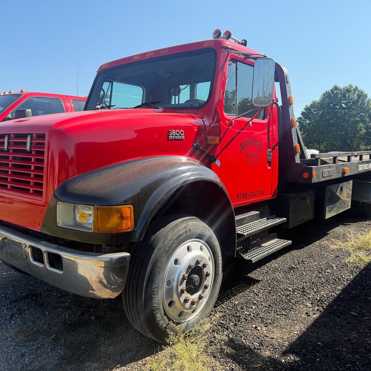 2000 INTERNATIONAL 4700