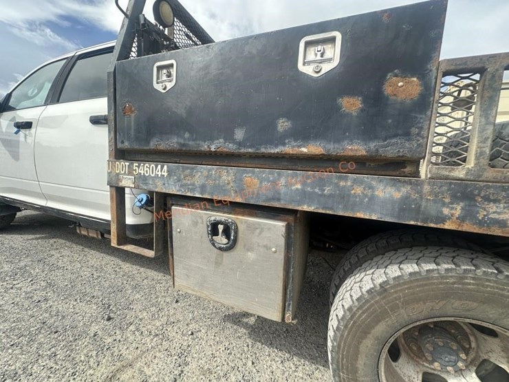 2014-dodge-ram-3500-image-19