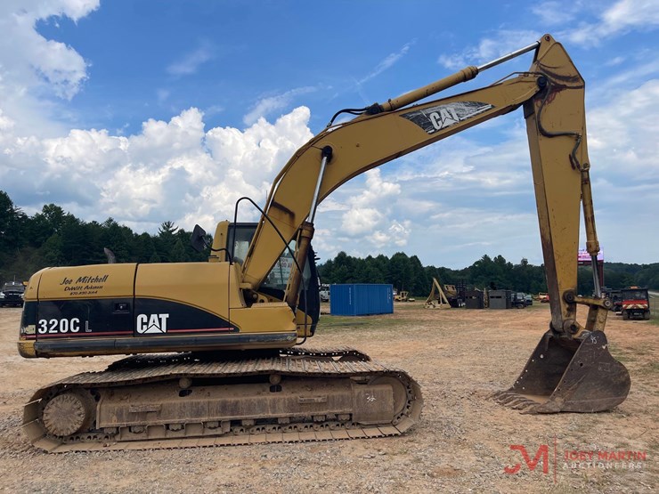 2003-caterpillar-320c-image-6