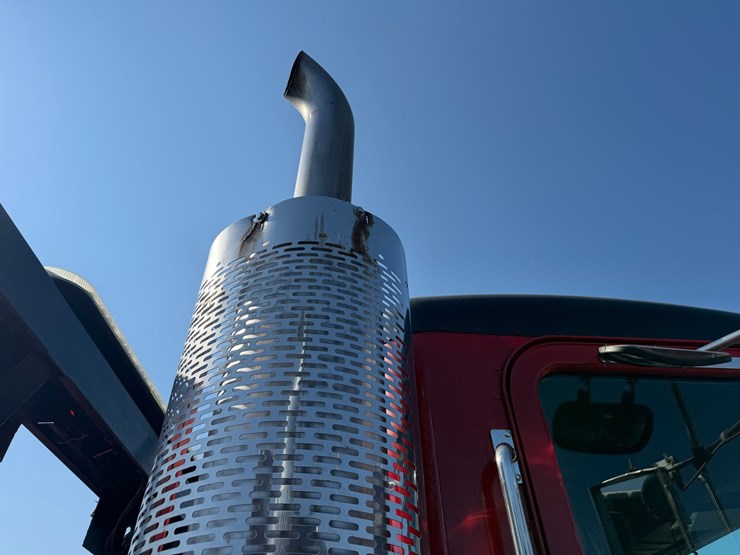 1997-peterbilt-378-image-47