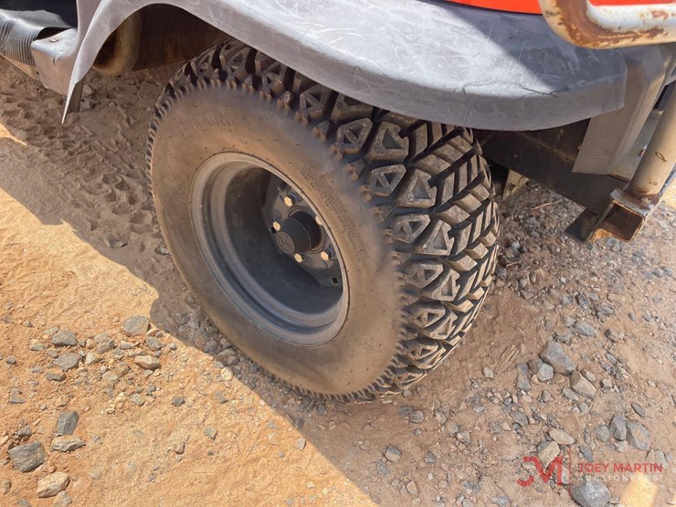 2001-kubota-rtv900-image-9