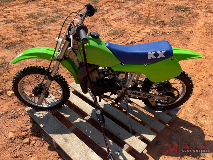 2016-kawasaki-kx-dirt-bike-image-6