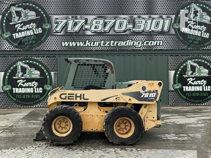 2008-gehl-7810-image-1