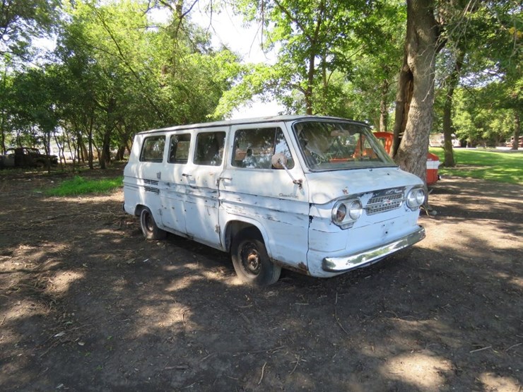 1962-chevrolet-corvair-greenbriar-sports-wagon-image-1