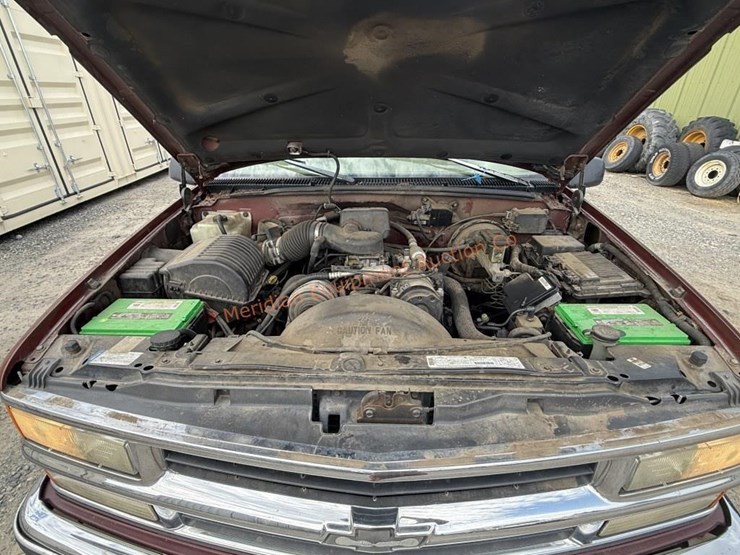 1998-chevrolet-suburban-1500-image-10