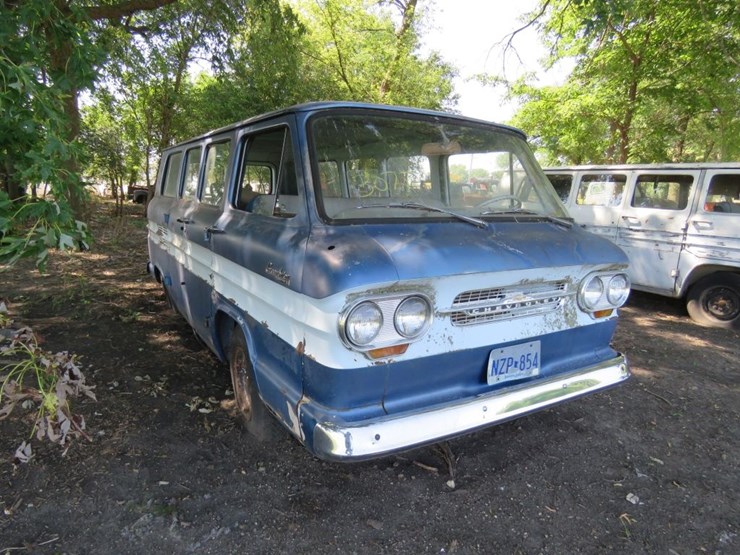 1961-chevrolet-corvair-greenbriar-sports-wagon-image-1