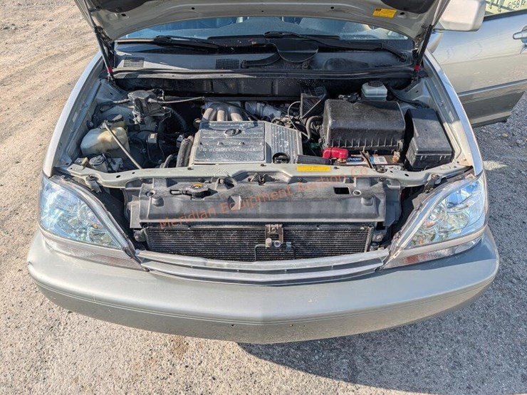 2001-lexus-rx300-image-33