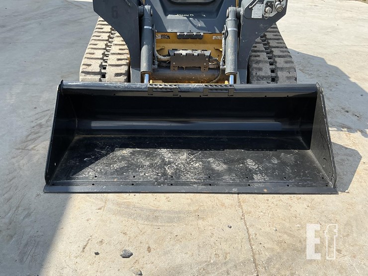 2020-deere-333g-image-11