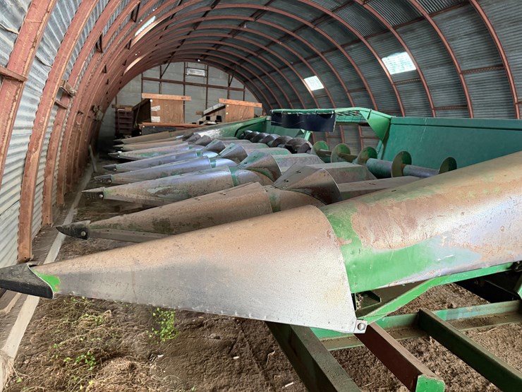 john-deere-843-image-4