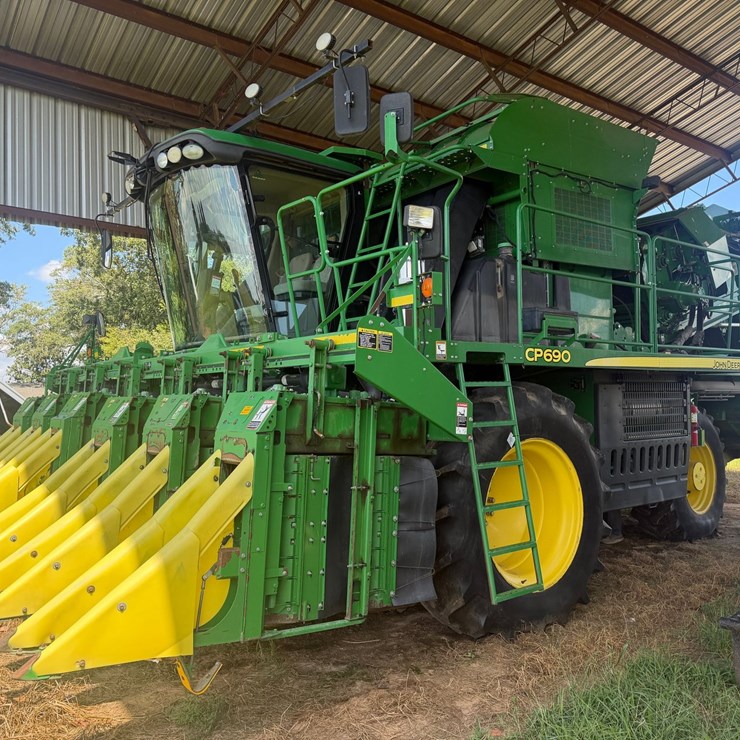 2015 JOHN DEERE CP690