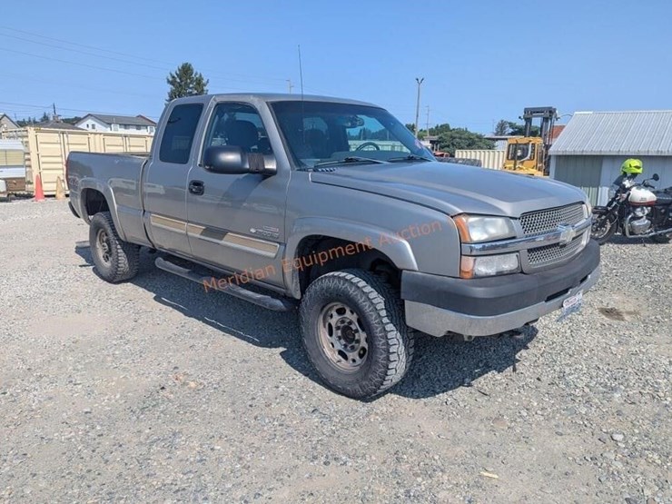 2003-chevrolet-silverado-2500hd-image-8