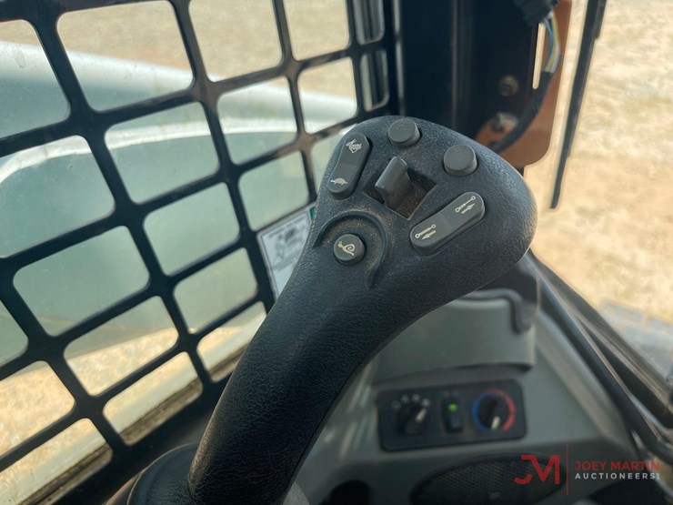2016-bobcat-t770-image-20