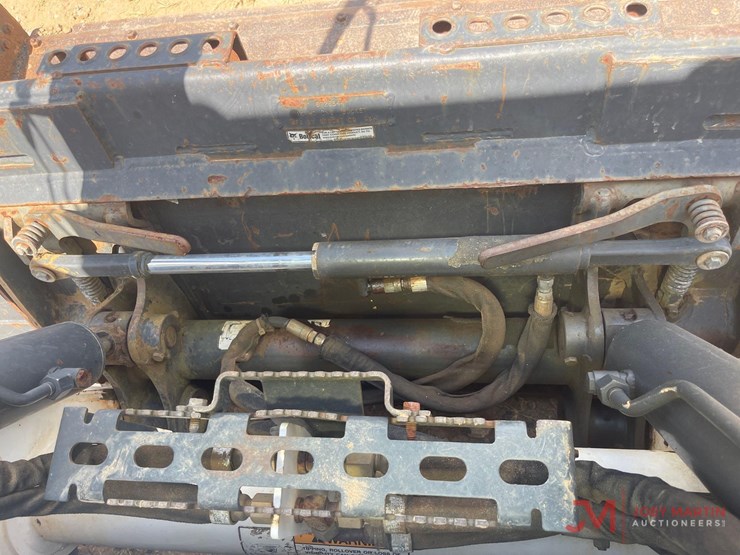 2016-bobcat-t770-image-14