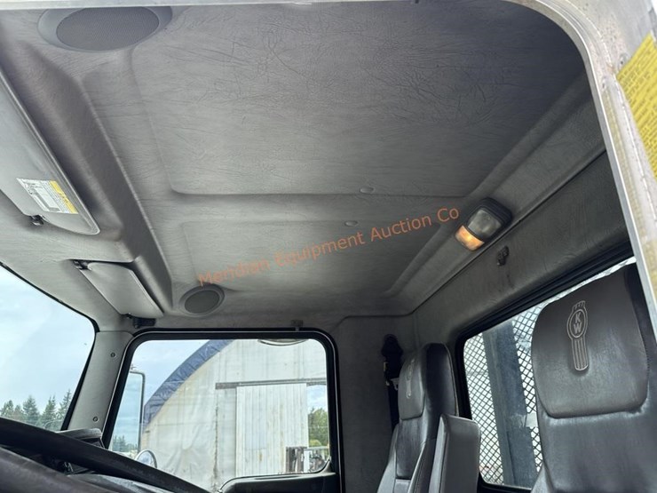 2007-kenworth-t300-image-23
