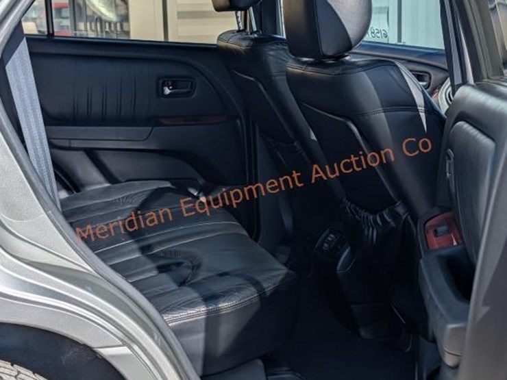 2001-lexus-rx300-image-29