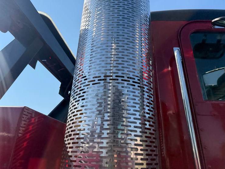 1997-peterbilt-378-image-48