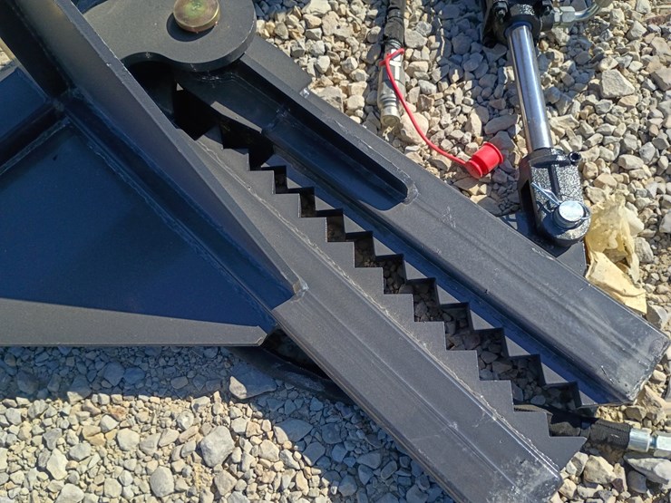 #l85-030-•-landhonor-treepuller-skid-steer-attachment-image-9