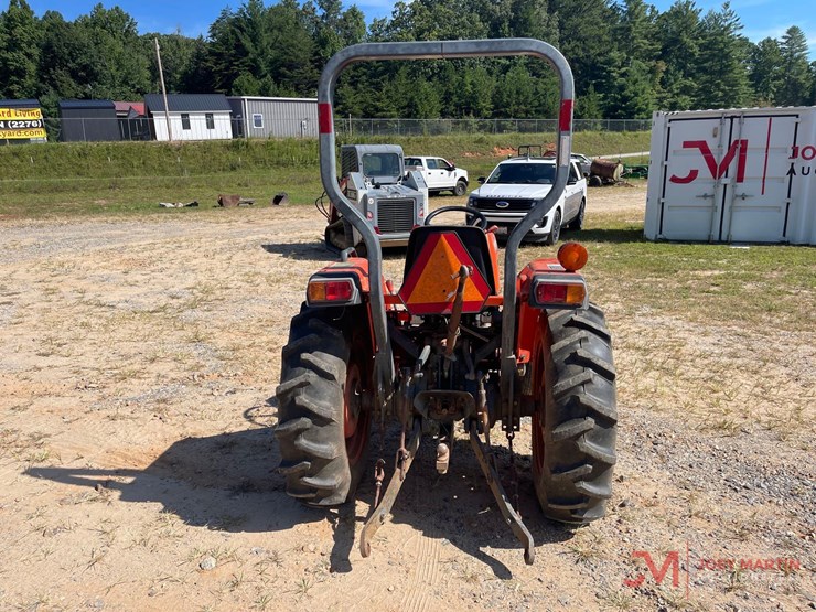 kubota-l2800-image-4