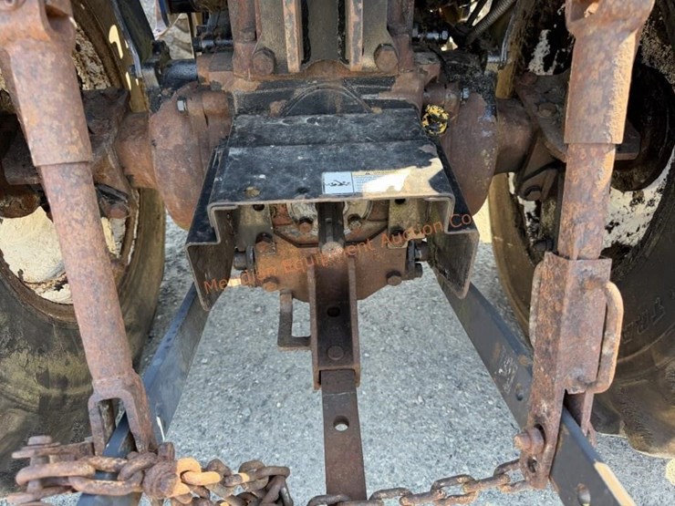 new-holland-boomer-50-image-16