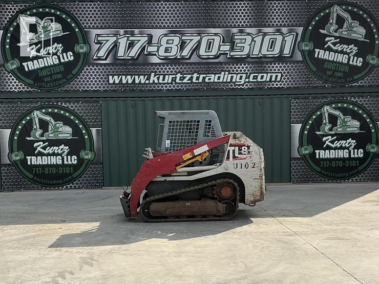 2016-takeuchi-tl8-image-1