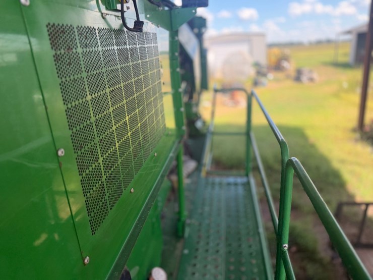 2015-john-deere-cp690-image-112