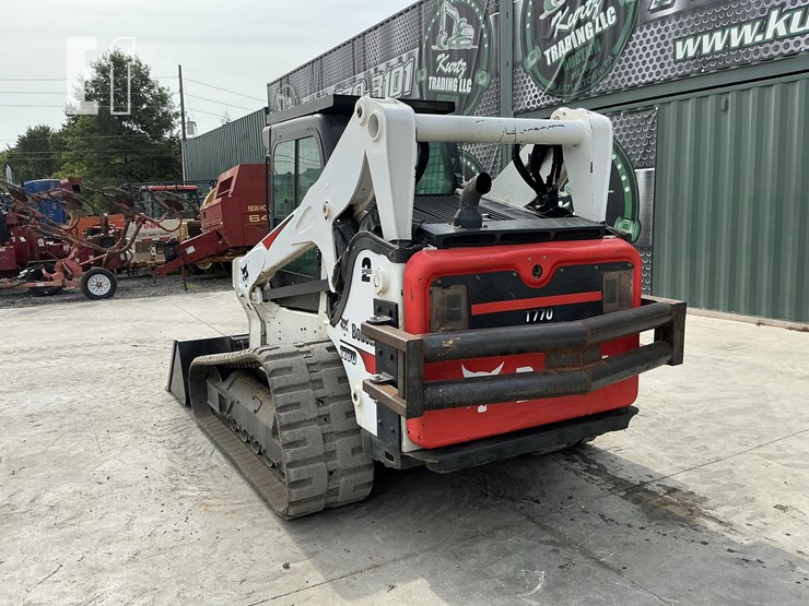 2022-bobcat-t770-image-2