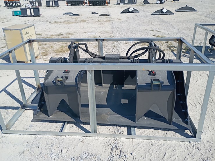 #l85-052-•-landhonor-grapple-bucket-skid-steer-attachment-image-1