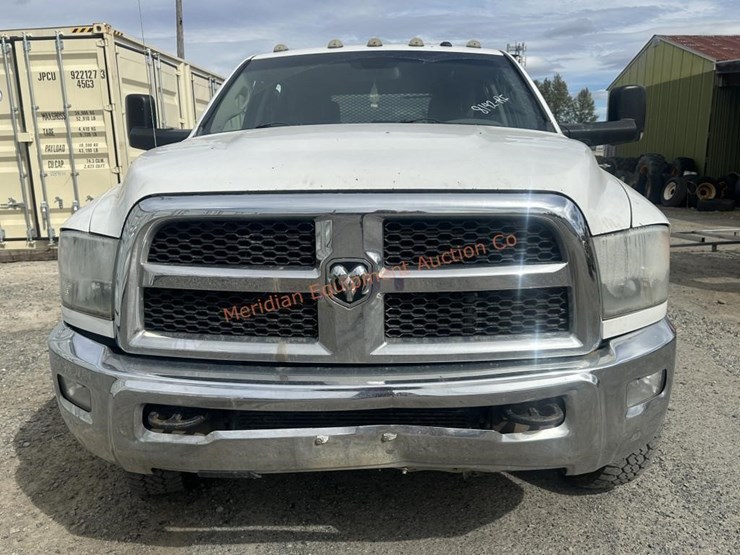 2014-dodge-ram-3500-image-7