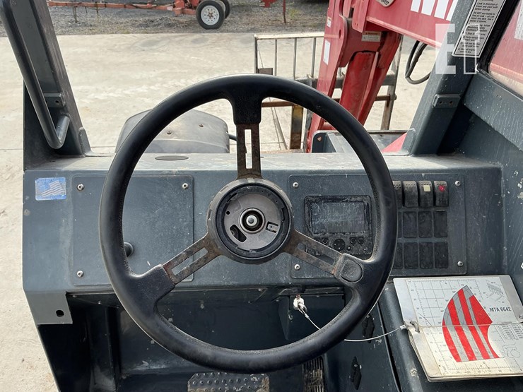 2019-manitou-mt6642-image-12