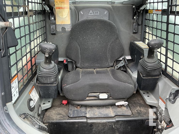 2021-bobcat-t770-image-14