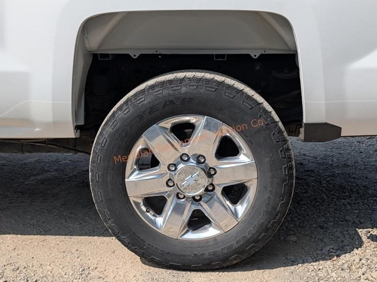 2017-chevrolet-silverado-3500-image-38