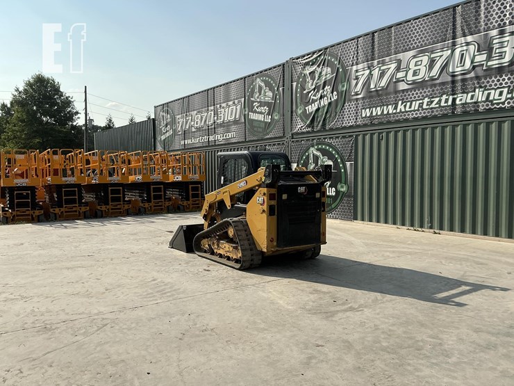 2020-caterpillar-249d3-image-2