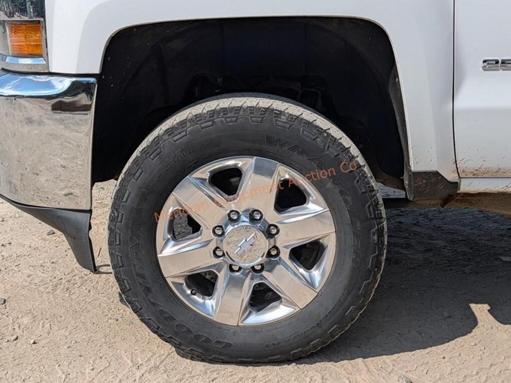 2017-chevrolet-silverado-3500-image-37