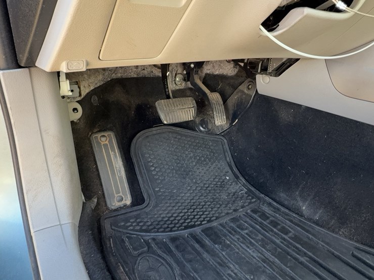 2012-subaru-forester-image-43