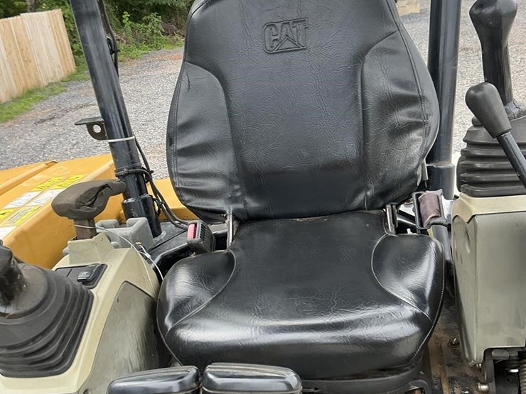 2015-caterpillar-305e2-cr-image-14