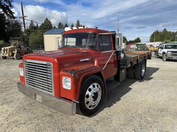 1975-international-s1600-image-1